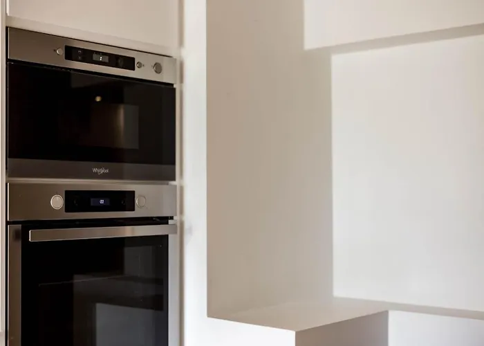 High-End Apartment Overlooking The Quays Ail