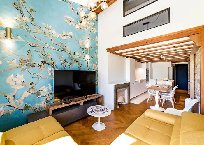 High-End Apartment Overlooking The Quays Ail